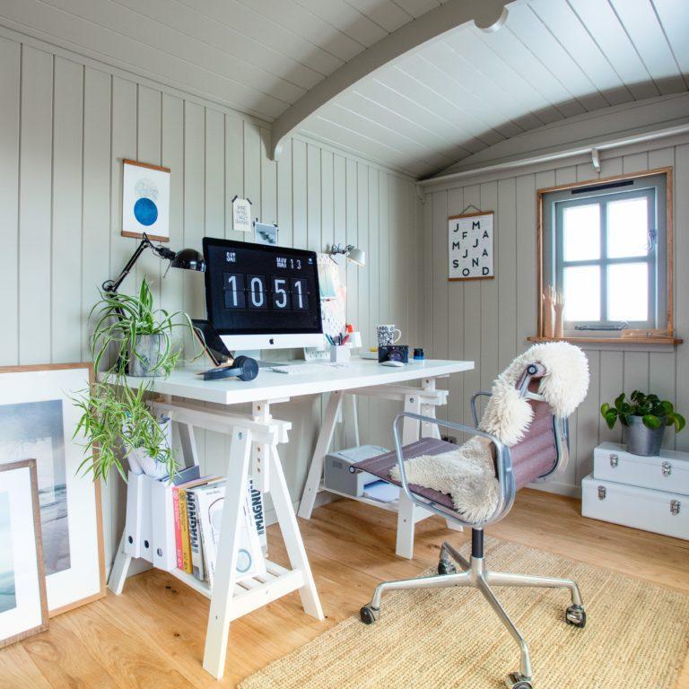 Plankbridge shepherd's hut Office